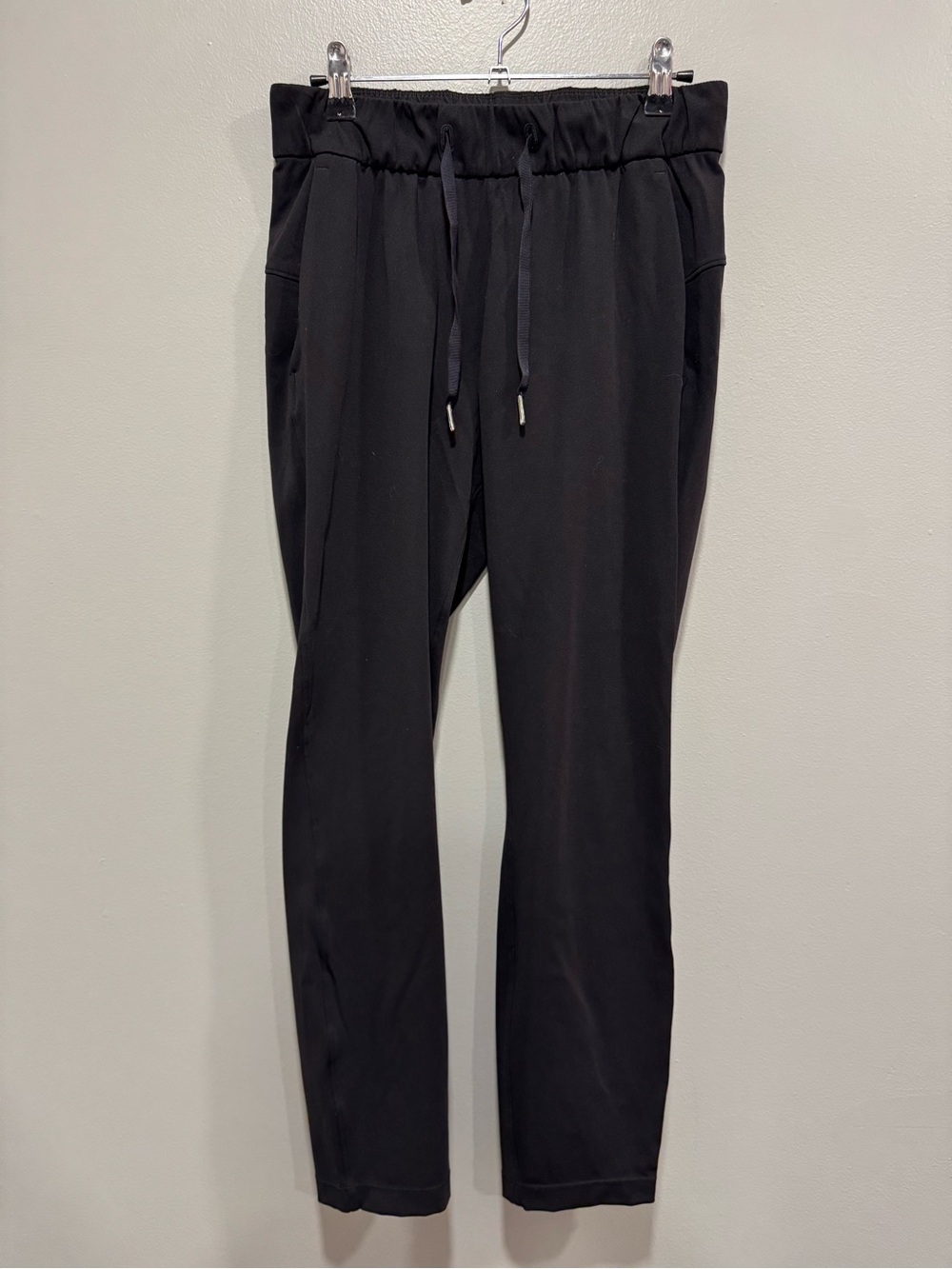 Lululemon On The Fly Pant *28" in Black (First Release) Size 4